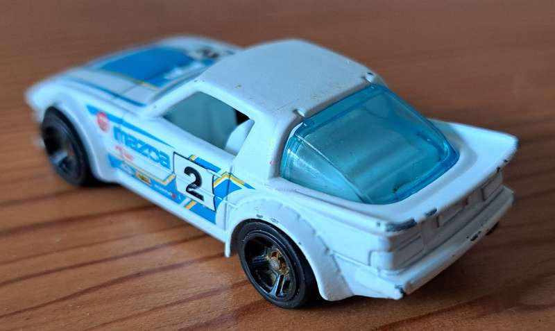 3x Hotwheel cars - diecast steel motor car toys boys collectors item