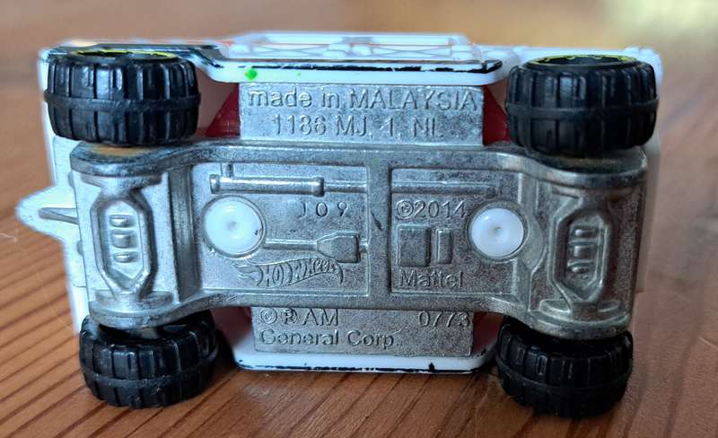 3x Hotwheel cars - diecast steel motor car toys boys collectors item