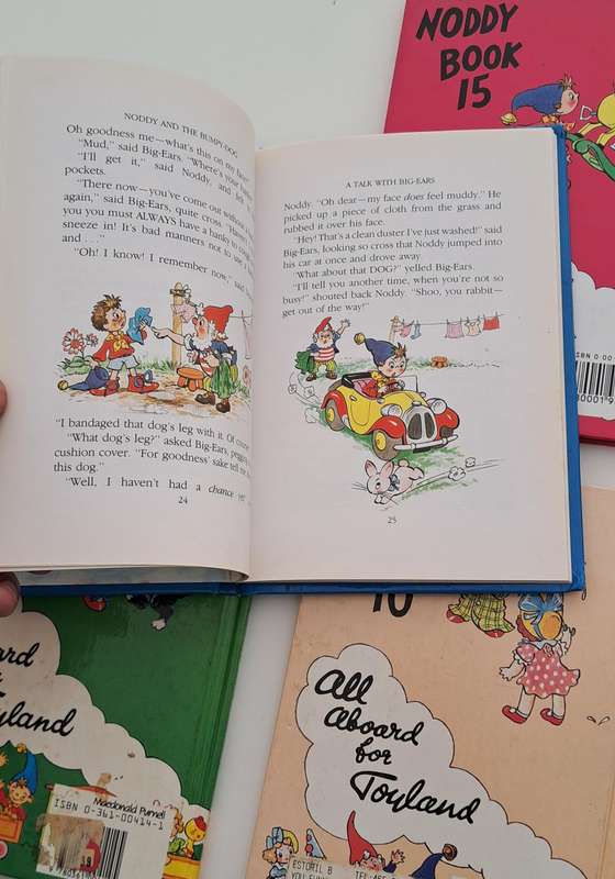 4x Noddy books by Enid blyton vintage old rare kids children's picture bedtime story books classic