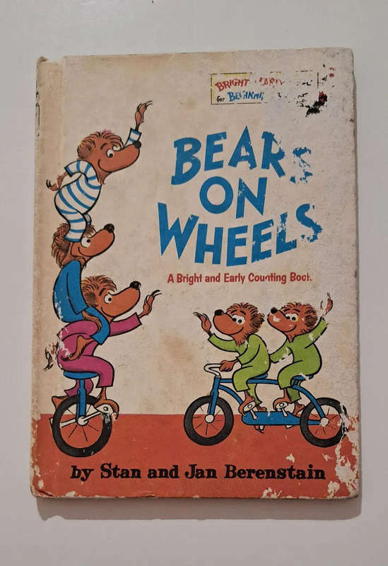 Bears On Wheels Early Counting book By Stan & Jan Berenstain kids Children's picture book