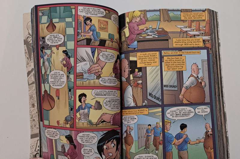 Archie The Married Book 2 Life Two Worlds Two Lovers Two Destinies cartoon comic graphic novel class