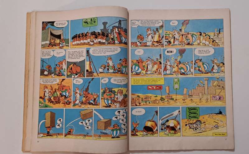 Asterix Und Kleopatra (1971) by Goscinny and Uderzo printed in German cartoon comic book retro old v
