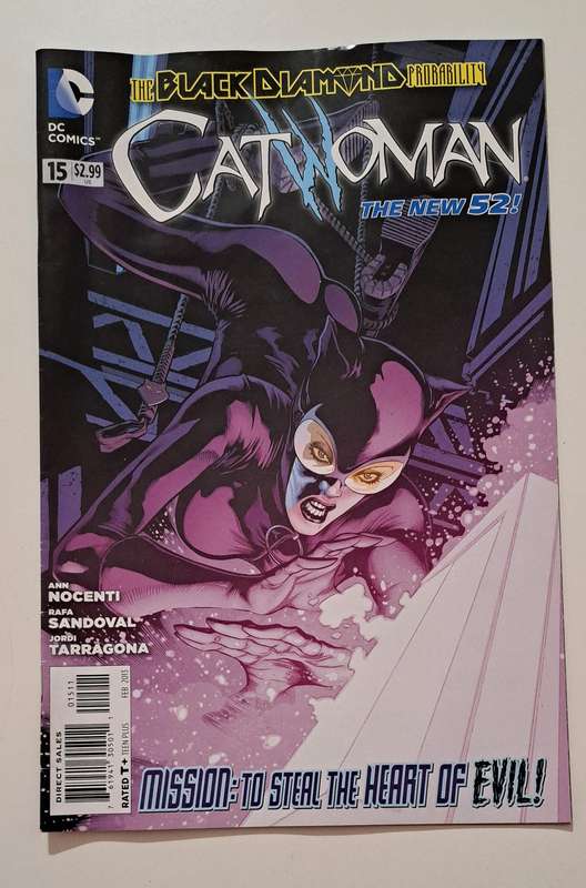 DC comic books - Catwoman (2011 4th Series) #15 rare old collectable
