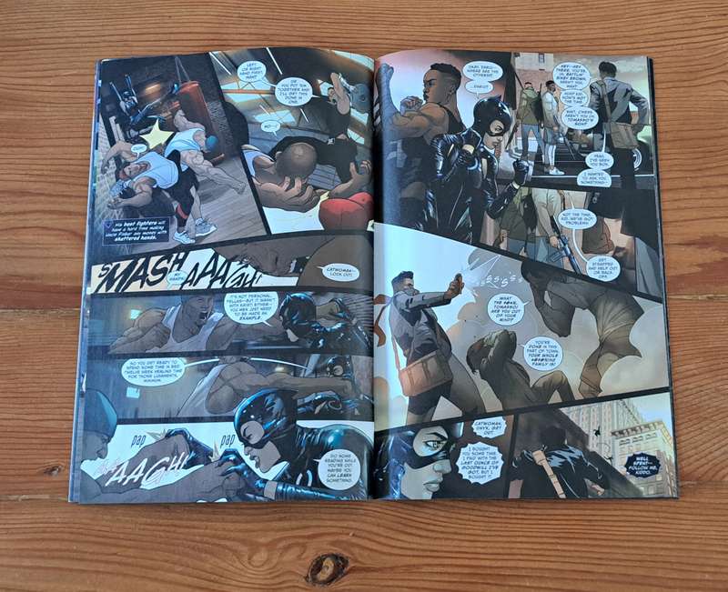 DC Comics Catwoman #41 (2018) comic book rare collectable