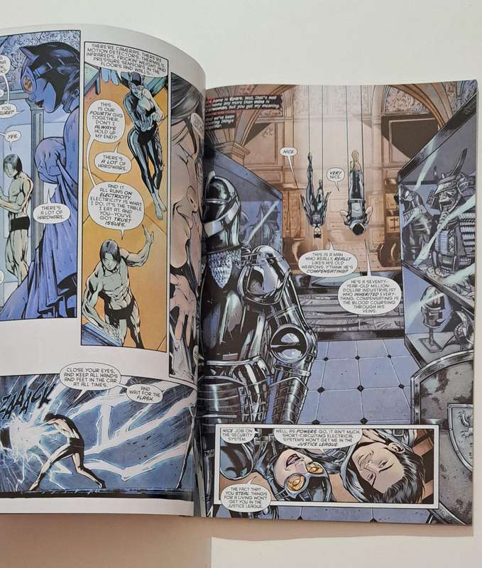 DC comic books Catwoman TPB (2012-2016 DC Comics The New 52) #2 rare old collectable