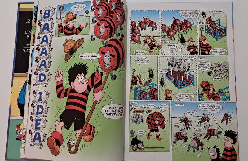 Dennis The Menace Annual 2005 publisher DC Thomson cartoon comic graphic novel book classic
