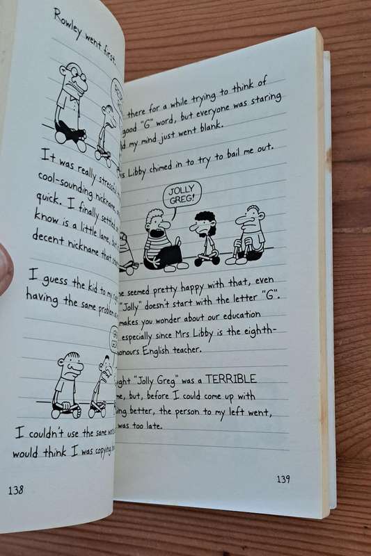 Diary Of A Wimpy Kid The Ugly Truth By Jeff Kinney kids children's teens graphic comic novel book cl