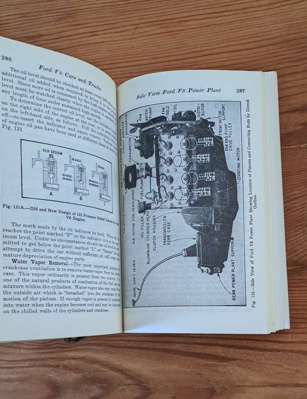 Early V-8 Ford Service Manual  repairs cars motors vintage classic 1932 to 1950 including trucks