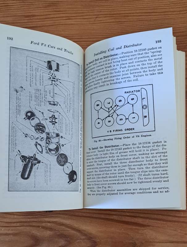 Early V-8 Ford Service Manual  repairs cars motors vintage classic 1932 to 1950 including trucks