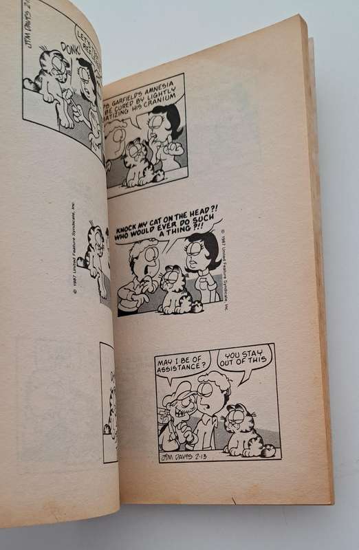Garfield Plays It Again By Jim Davis (1988) retro vintage old collectable cartoon comic book kids ch