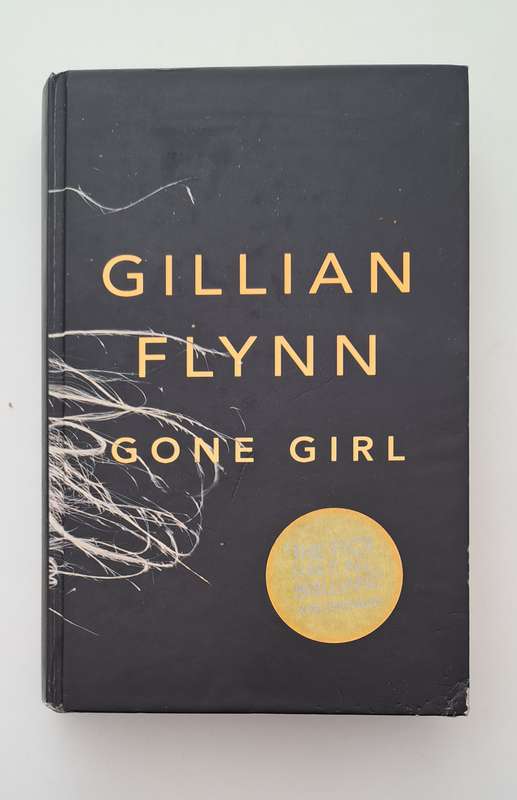 Gone Girl By Gillian Flynn crime mystery thriller fiction suspense adult contemporary