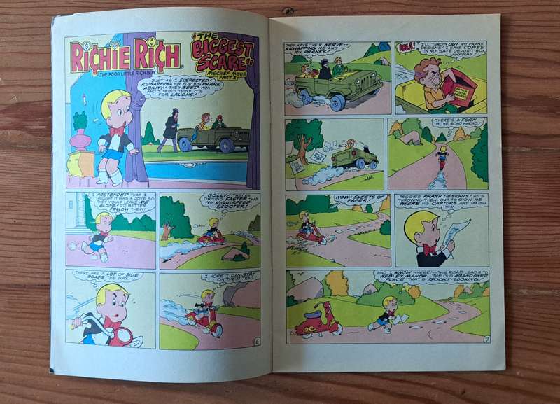 Harvey Comics Richie Rich #93 91995)RSA South Africa Print rare vintage old retro classic comic book