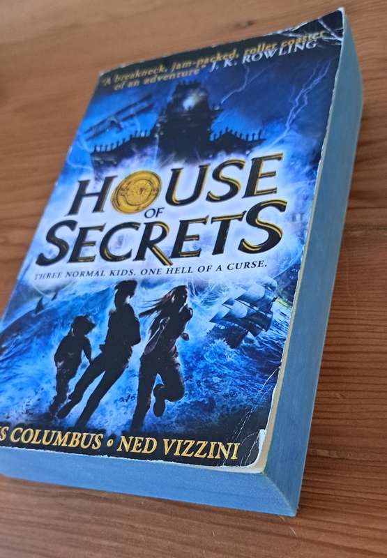 House Of Secrets By Chris Columbus sci-fi fantasy mystery adventure fiction magic epic secrets