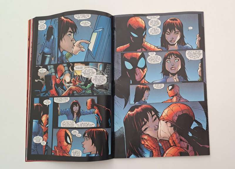 Marvel comic books - Amazing Spider-Man (1998 2nd Series) #700A.D rare collectable