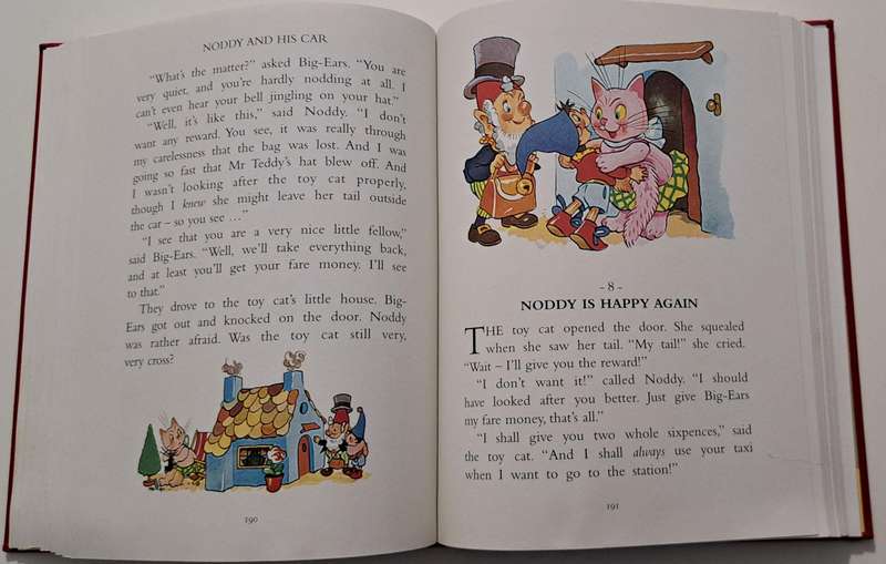 Noddy A Classic Treasury By Enid Blyton classic kids children's bedtime story picture book hardcover