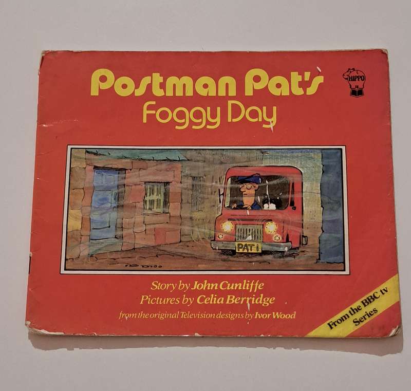 Postman Pat's Foggy Day By John Cunliffe (1984) TV show 80's kids children classics vintage old
