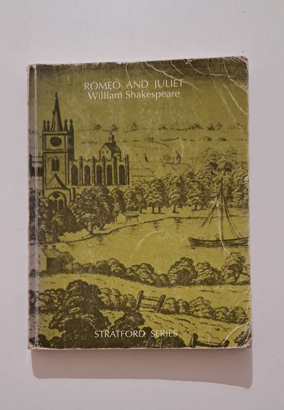 Rome And Juliet By William Shakespeare play classic school literature poetry tragedy