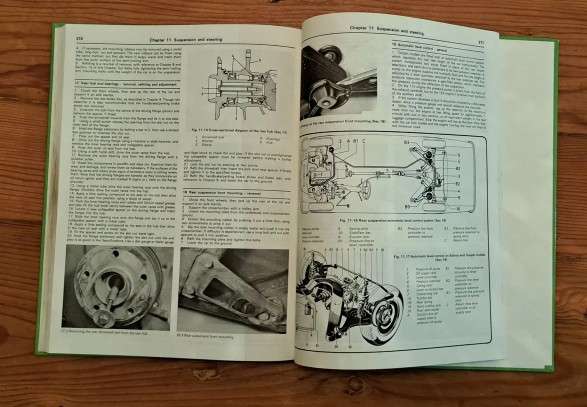 Haynes Owners Workshop repair Manual Mercedes-Benz 1976 to 1984 cars sedan motor car