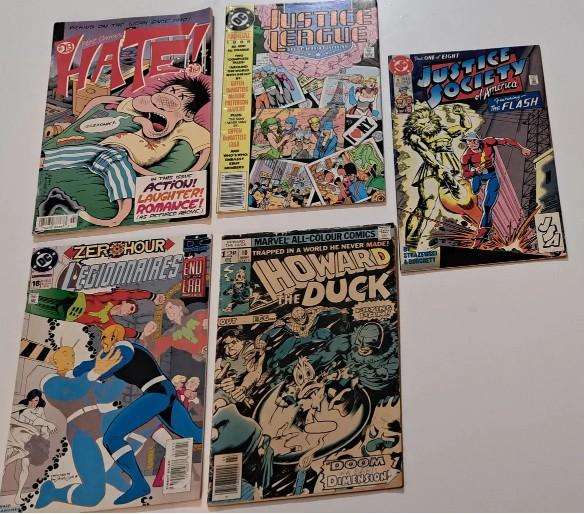 100 comics mixed Marvel / DC / image / hate / dynamite etc in either good or like new condition