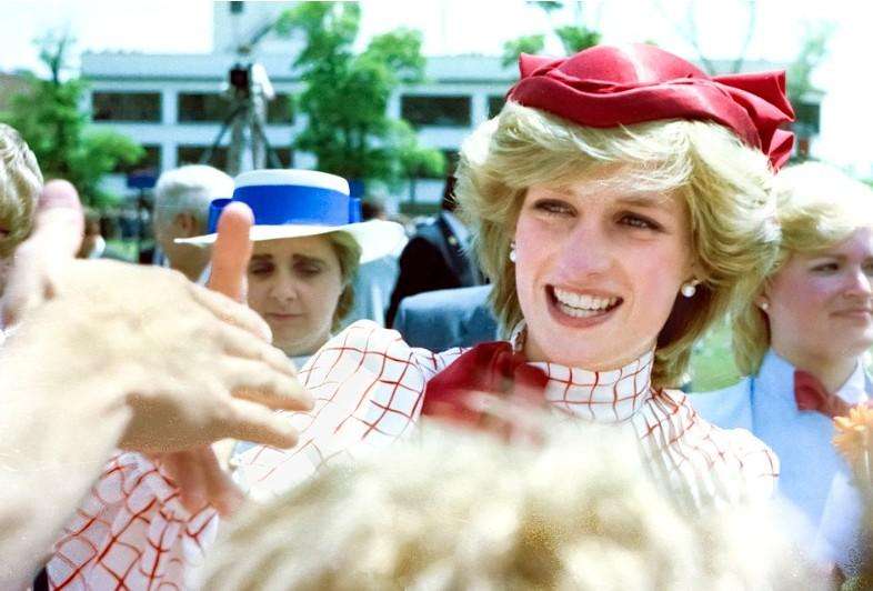 Requiem Diana Princess Of Wales 1981 - 1997 By Brian MacArthur Royal family England biography memoir