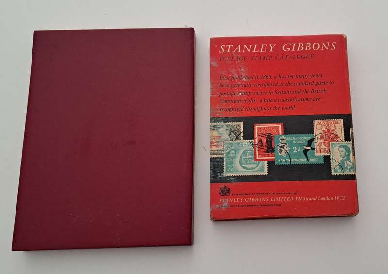 2 books - Stanley Gibbons Postage Stamp Catalogue & Albert Friedemann Post offices collectors books