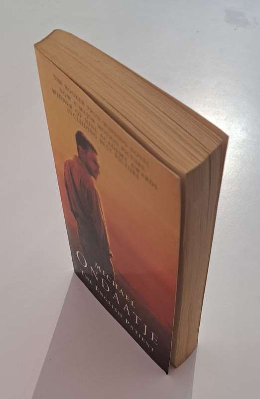 The English Patient By Michael Ondaatje history romance war love story classics chic lit novel