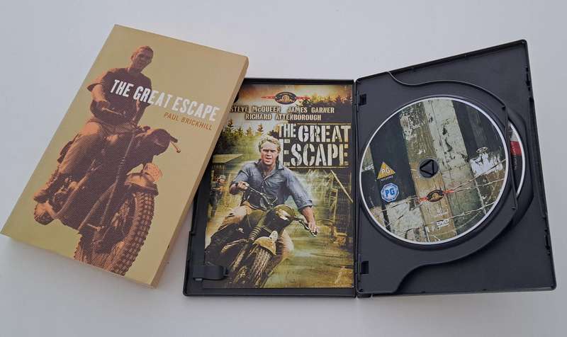 The Great Escape By Paul Brickhill book & DVD set history war military classics biography army ww2