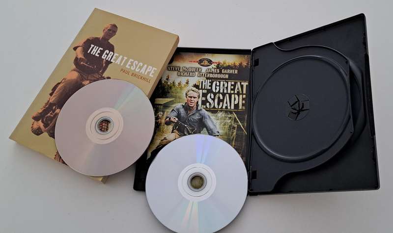 The Great Escape By Paul Brickhill book & DVD set history war military classics biography army ww2