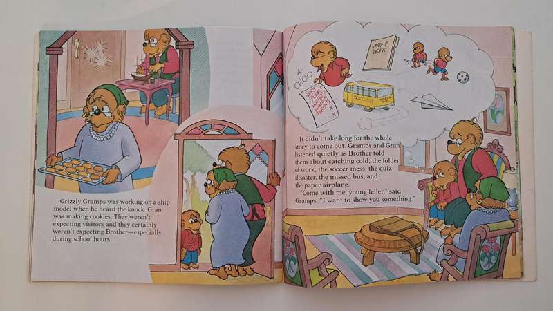 Trouble At School The Berenstain Bears By Stan & Jan Berenstain 1986 kids children's classics pictur