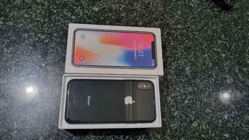 iPhone X 256GB...PLEASE READ!