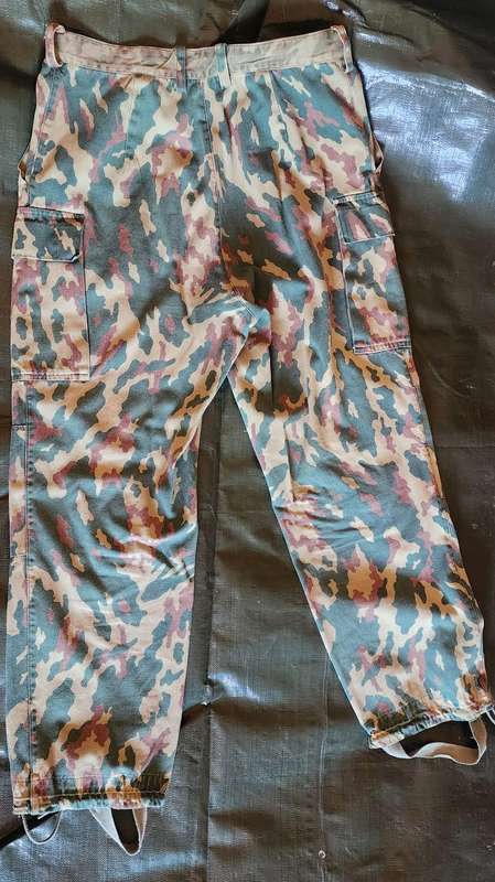 Russian paratrooper VSR Flora Camo size Large jacket and size 36 pants
