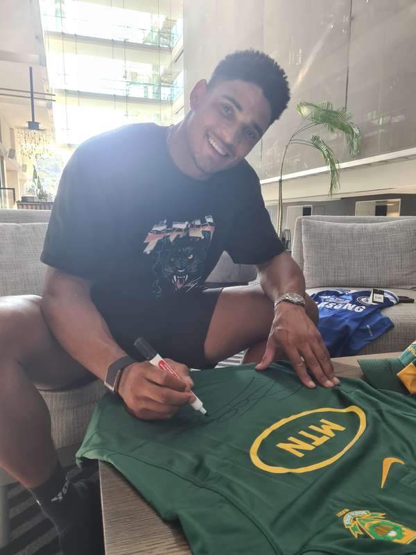 Springbok Jersey Signed by Sacha Feinberg-Mngomezulu  (UNFRAMED)