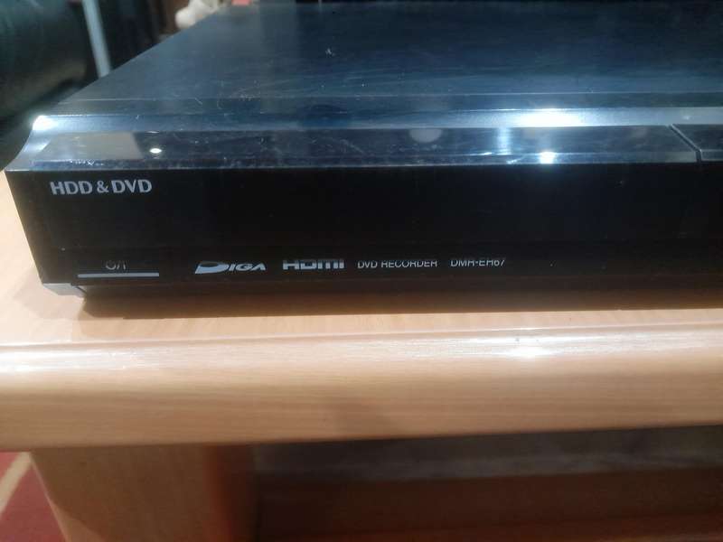 PANASONIC  DVD PLAYER/RECORDER