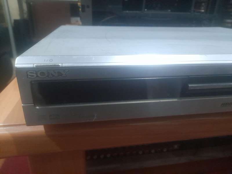 SONY DVD PLAYER/RECORDER