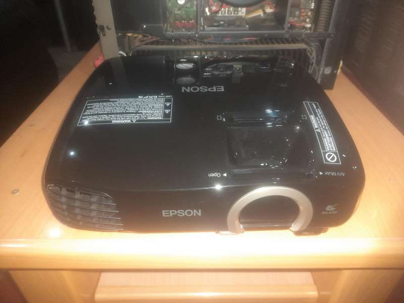 EPSON EH-TW5200 3LCD PROJECTOR | 3D HOME CINEMA | 1080P RES | 2000 LUMENS