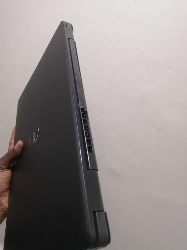 Dell 3520 i5 11th gen, 16GB ddr4 ram, 256Gb SSD, Battery excellence, 15.6 inch