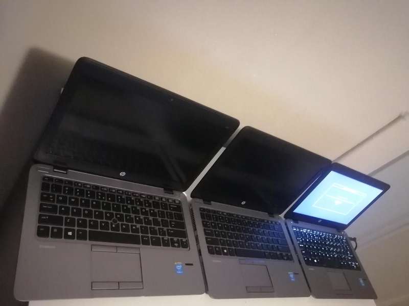 Clean HP Core i5 5th Gen, 8GB RAM,500GB HDD, No battery, Working on charger. Everything else 100%