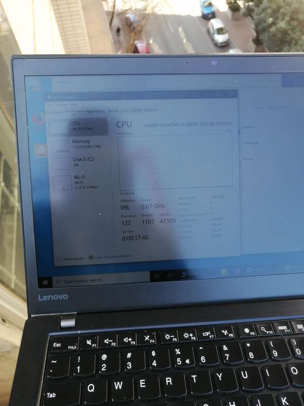 Lenovo T460s i5 6th gen, 12gb ram ddr4, 256GB SSD, 2x Batteries, Clean Condition& Keyboard Backlight