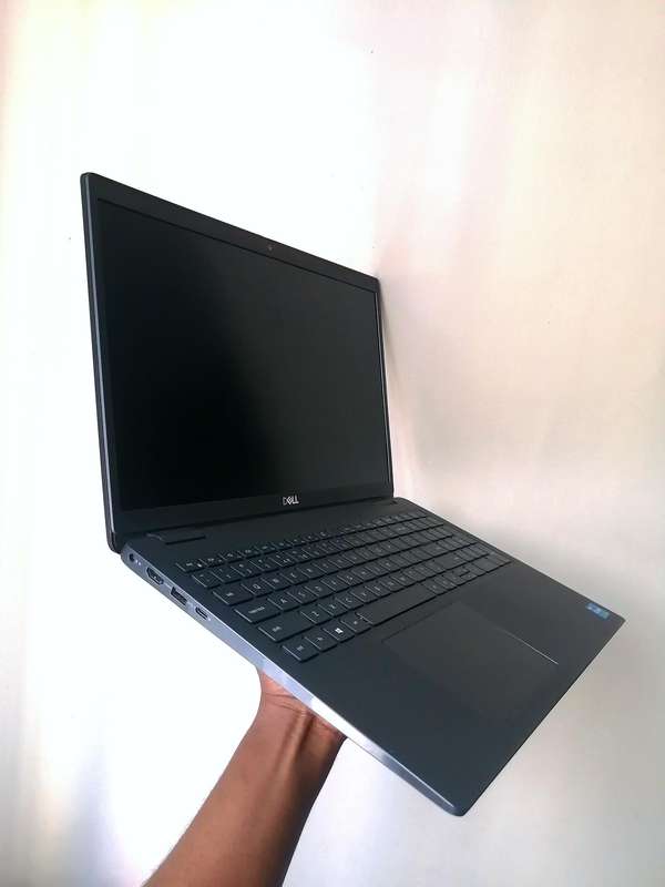 DELL 3520 CORE I5 11TH GEN @ UPTO 4.2GHZ, 512GB SSD, 16GB DDR4, BATTERY EXCELLENT