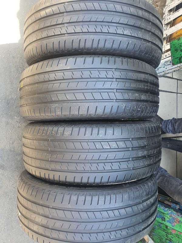 245/45/20, 275/40/20 Bridgestone Alenza *Runflat Tyres