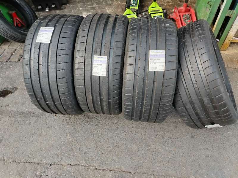 275/40/20 Michelin Pilot Sport. 100%