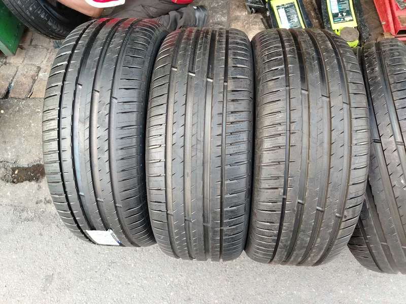 245/50/20 Michelin Pilot Sport . 100% Life