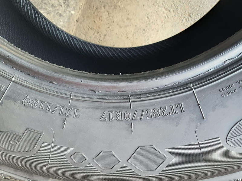 285/70R17 x 5 Powertrac PowerRover M/T 121/118Q