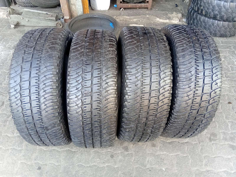 265/65/17 × 4 Michelin LTX AT² fairly used tyres