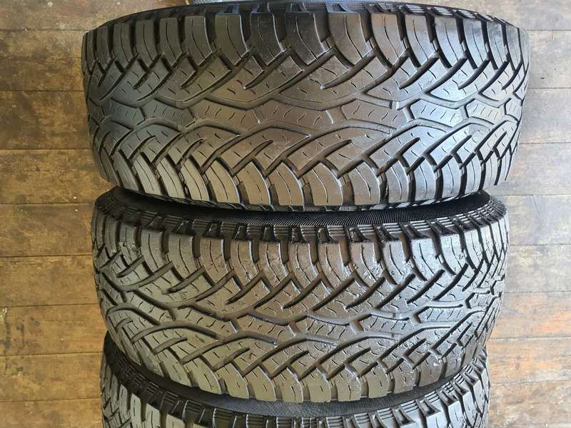 265/65/17 Continental CrossContact AT. 65% life