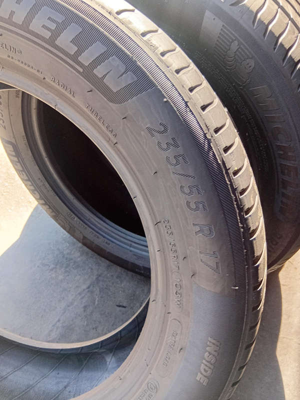 235/55/17 × 4 Michelin Primacy. Good condition