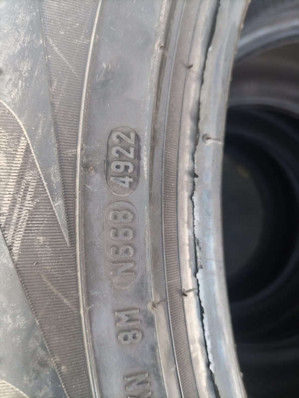 275/45/21 × 4 Pirelli Scorpoin Verde All Season 110Y