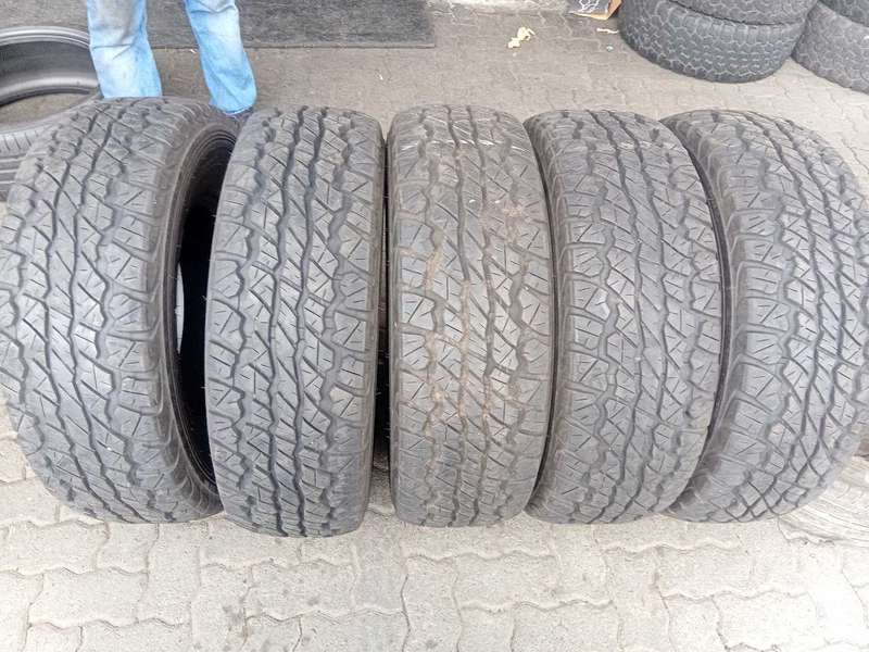 265/70/16 Dunlop Grandrak1 tyres