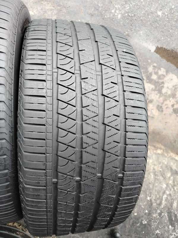 285/40/22 Continental Cross contact. 80% life