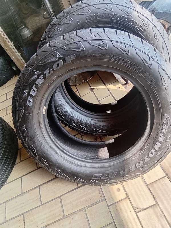 265/60/18 × 2 Dunlop Grandtrak AT5 110H